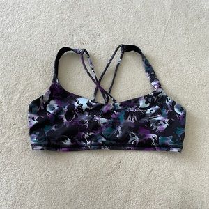 Lululemon Free to Be Bra - Size 8